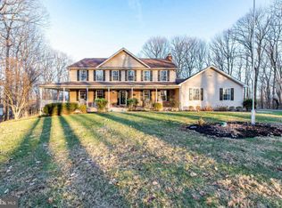 4530 Woodedge Dr, Hampstead, MD 21074