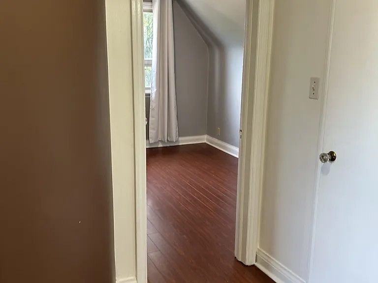 303 Carlton St #2 — Photo 6