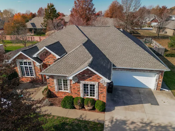 1361 S Georgia Drive, Bolivar, MO 65613