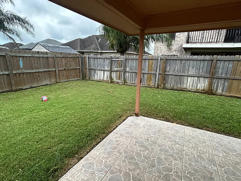 4033 Diego Ln — Photo 1