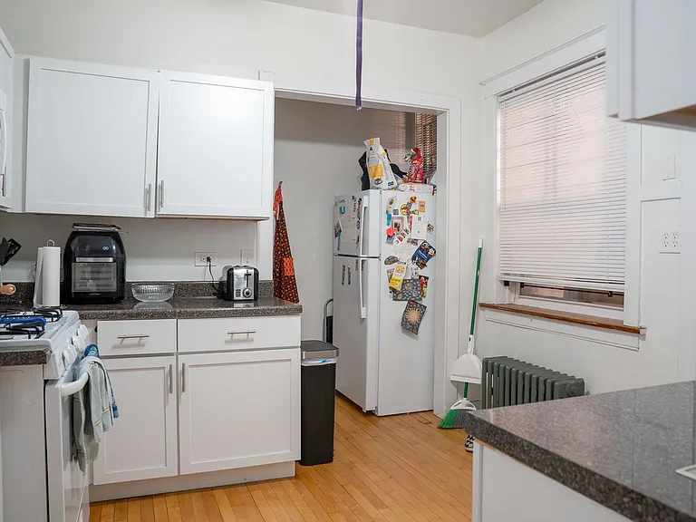 3657 N Bosworth Ave #1 — Photo 16