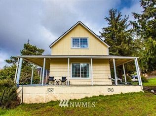 1212 Quincy St, Raymond, WA 98577