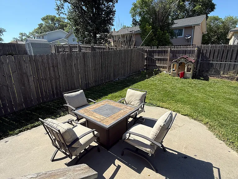 2012 Whitted Dr — Photo 11