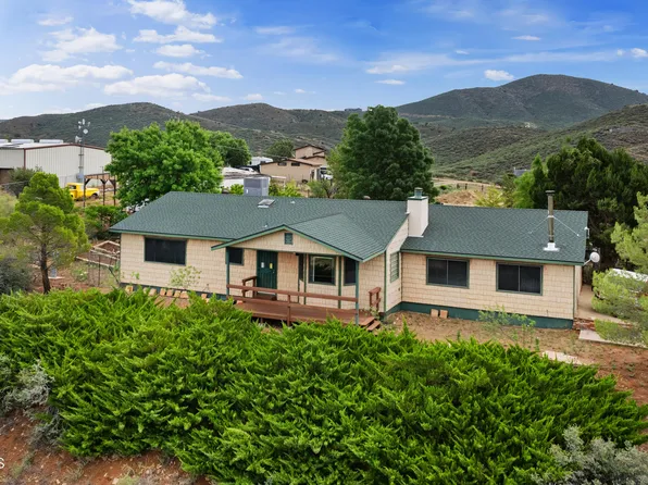 14730 E White Dr, Dewey, AZ 86327