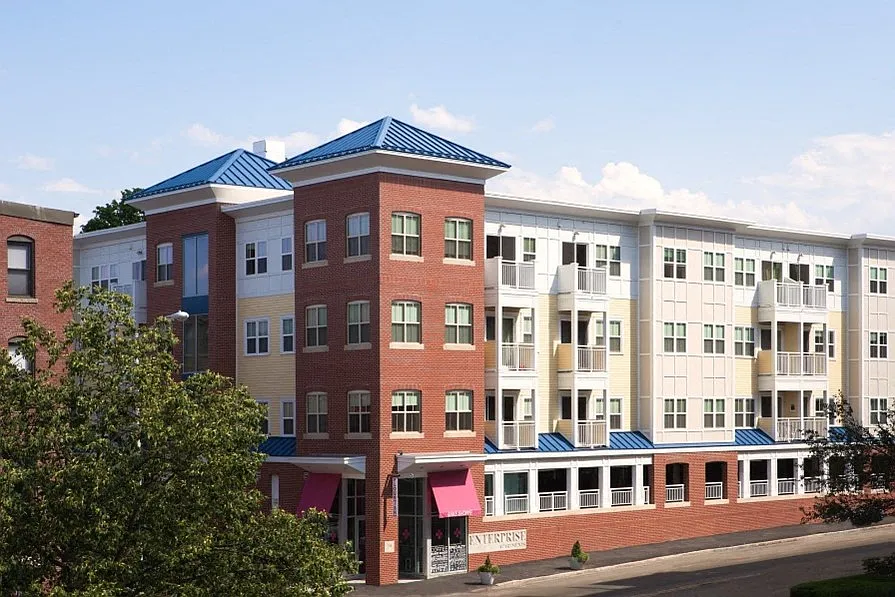 Enterprise Apartment Homes — Photo 2