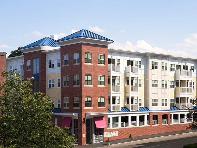 Enterprise Apartment Homes — Photo 2