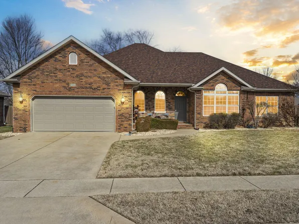 3735 W Eaglecrest Street, Battlefield, MO 65619