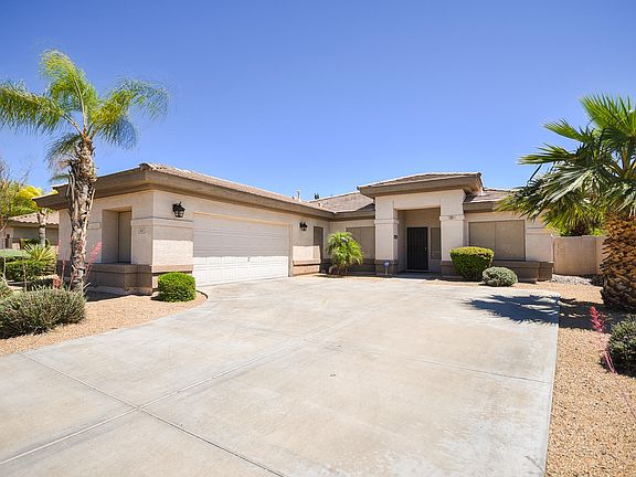 2nd image of 2657 N 132nd Dr