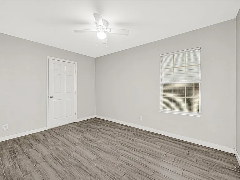 5009 Bataan Rd — Photo 19