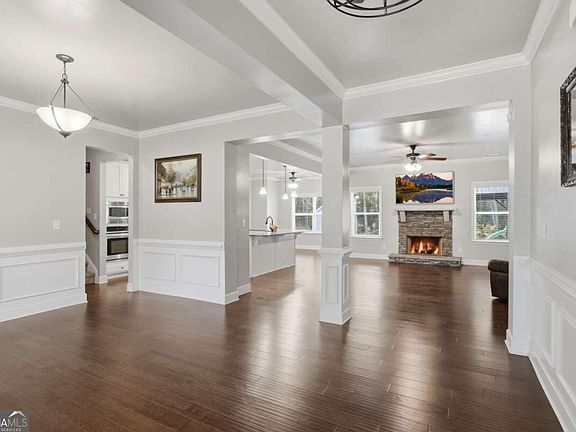 5th image of 1200 Chapman Grove Ln