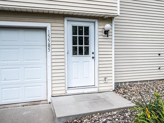 4th image of 15585 Cornell Trl