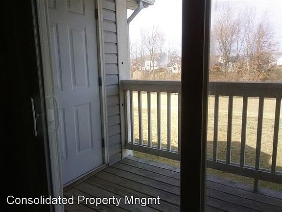 3rd image of 60 Bridgewater Ct #7437834