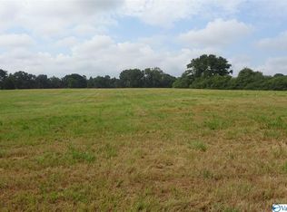 475 Highland Dr, Arab, AL 35016