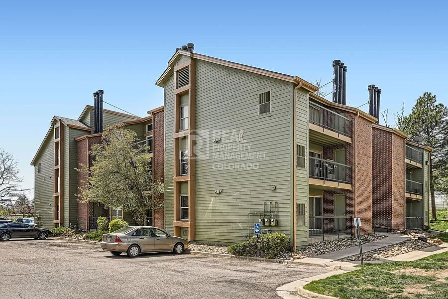 Renovated 1-Bedroom Condo for Rent in Marston Neighborhood of Denver — Photo 2