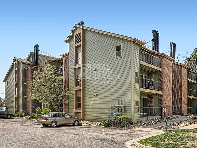 4899 S Dudley St #G15 — Photo 2