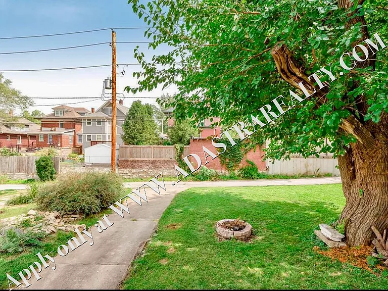 2715 Holmes St — Photo 32