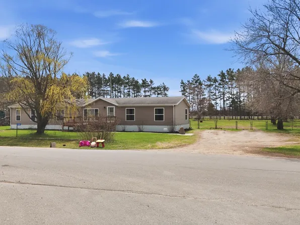 1987 Scearcyville Dr SW, Pillager, MN 56473