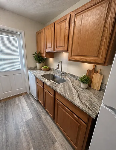 4332 W North B St #207 Photo 1