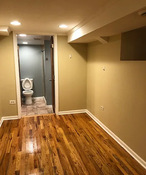 1513 N Claremont Ave #1 — Photo 35