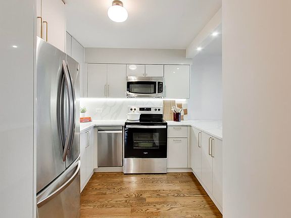 4th image of 1560 N Sandburg Ter APT 1708