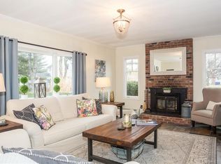 10 Tim Clark Cir, Simsbury, CT 06070