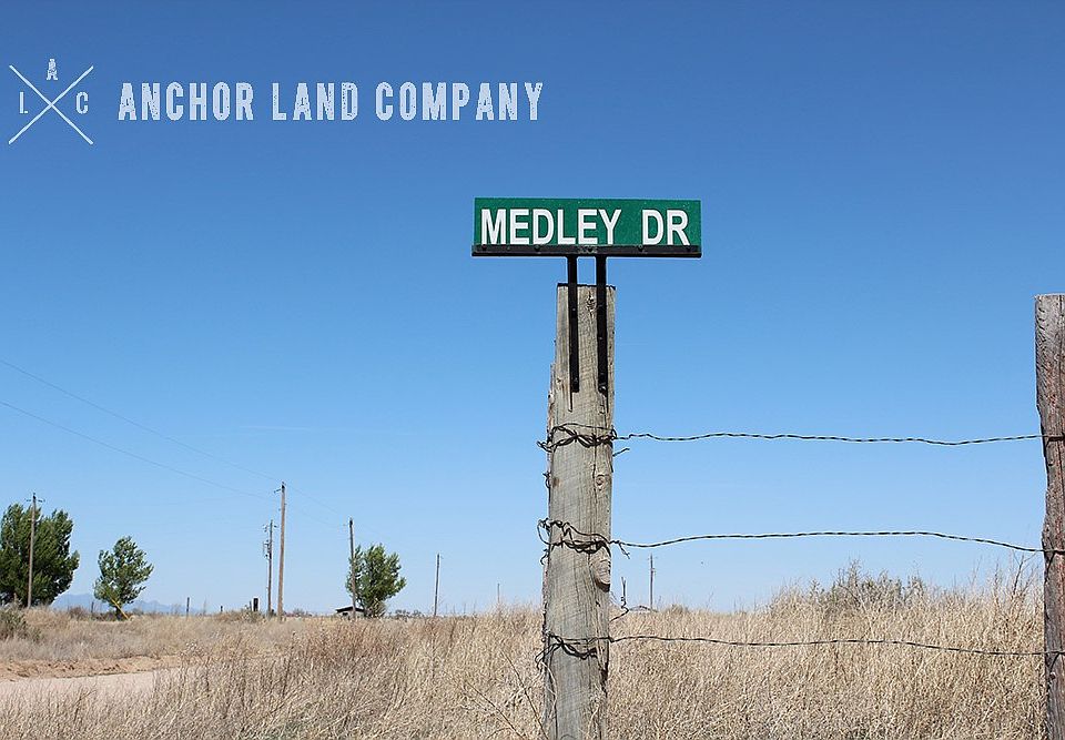 1st image of Medley Dr