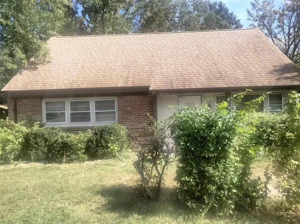 3400 Adie Rd, Saint Ann, MO 63074
