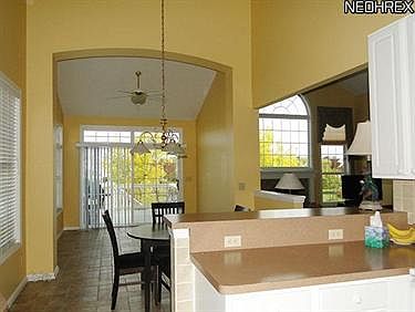 4th image of 4037 Hedgewood Dr