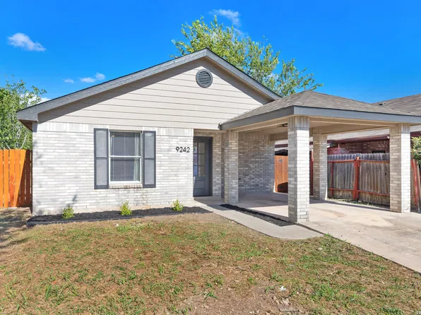 9242 EMERALD PORT DR, San Antonio, TX 78242