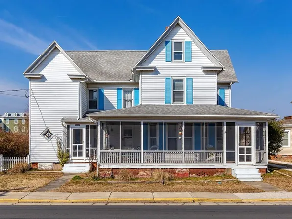 3867 Main St, Chincoteague Island, VA 23336