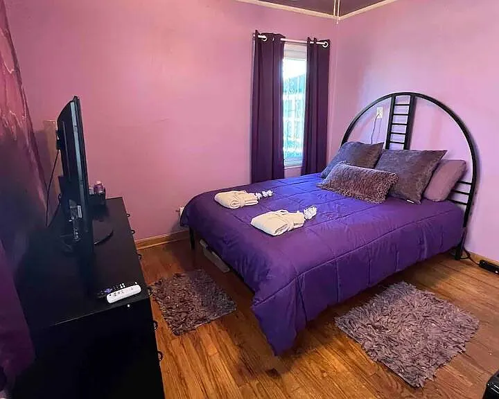 11012 S Manhattan Pl #1 — Photo 2