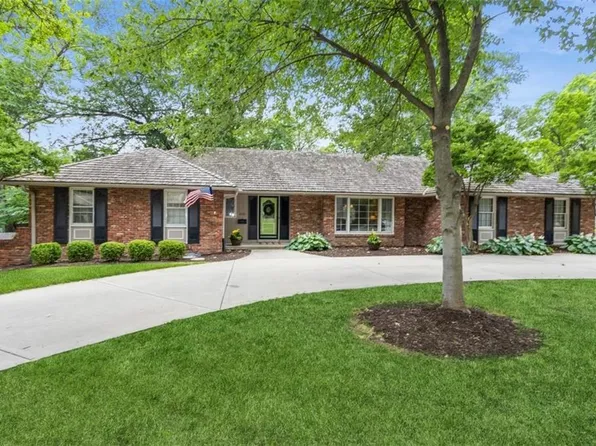 2001 W 70th St, Mission Hills, KS 66208