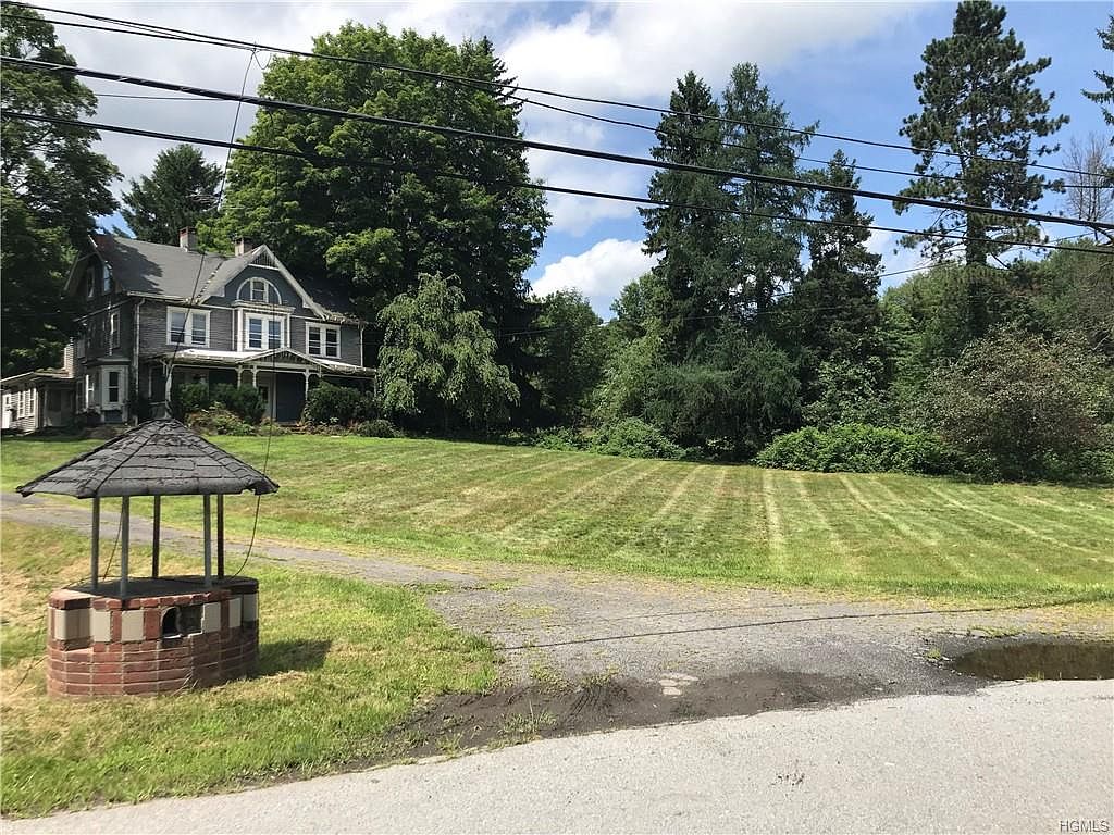323 Old Mill Rd, Wallkill, NY 12589 Zillow