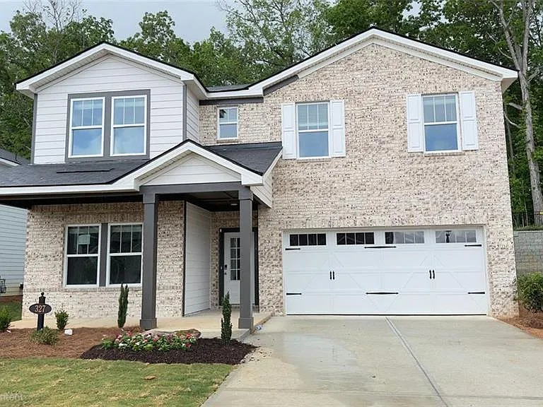 327 Valley Oak Dr — Photo 1