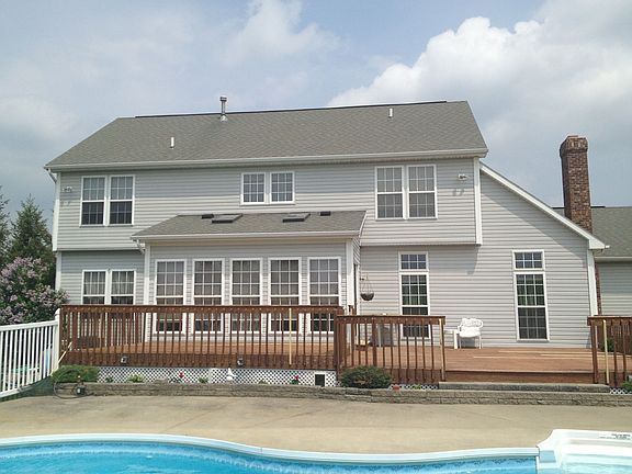 3rd image of 72 Helmsford Way
