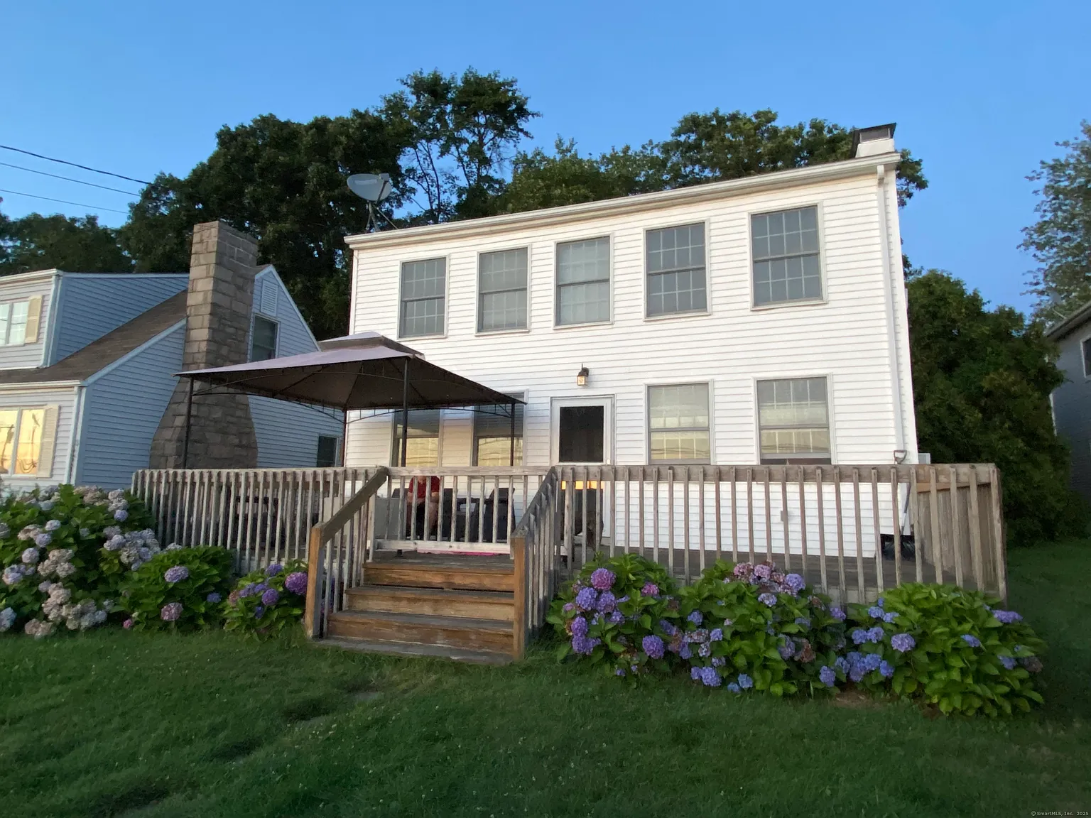 4 bed, 2.0 bath, 1868 sqft, $2,750 — Photo 1
