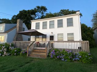 142 Old Black Point Rd, Niantic, CT 06357