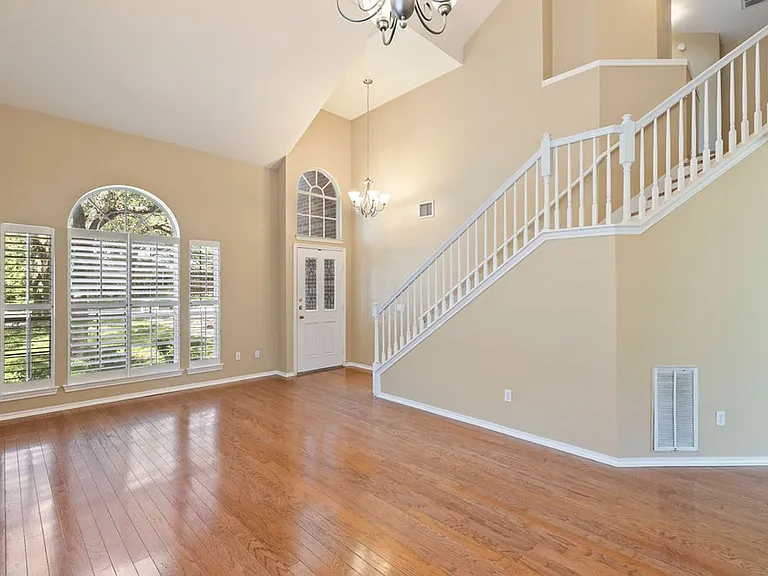 1217 Stepp Bnd — Photo 3