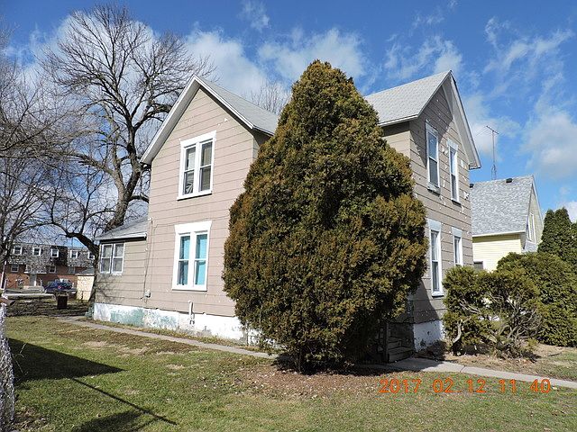 2nd image of 733 N Rosewood Ave