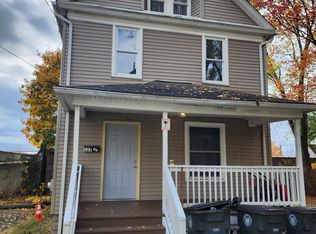 106 1/2 Lake St, Akron, OH 44301