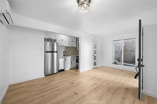 1303 N Beverly Glen Blvd Photo 1