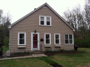 15 Fairlawn St, Northbridge, MA 01534