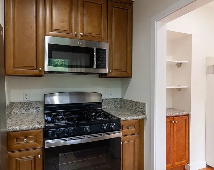 1418 Ellsmere Ave — Photo 13