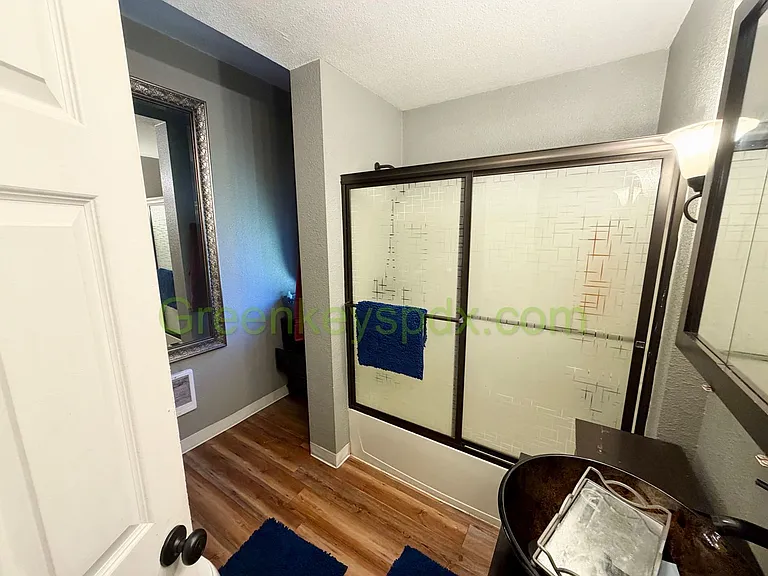 1021 N Jessup St — Photo 31