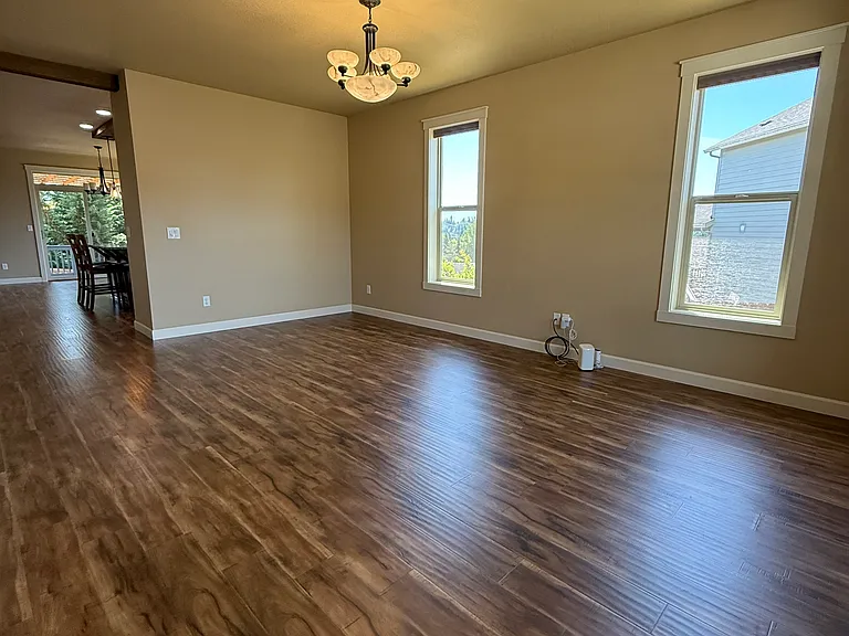 1411 W East Pl — Photo 12