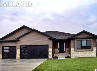 629 S 88th St, Lincoln, NE 68520