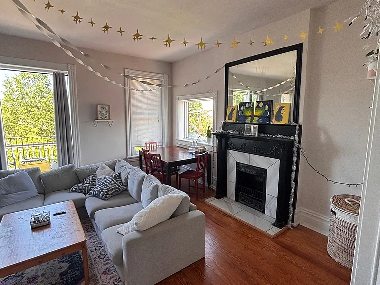 411 N Allen Ave #3 — Photo 6