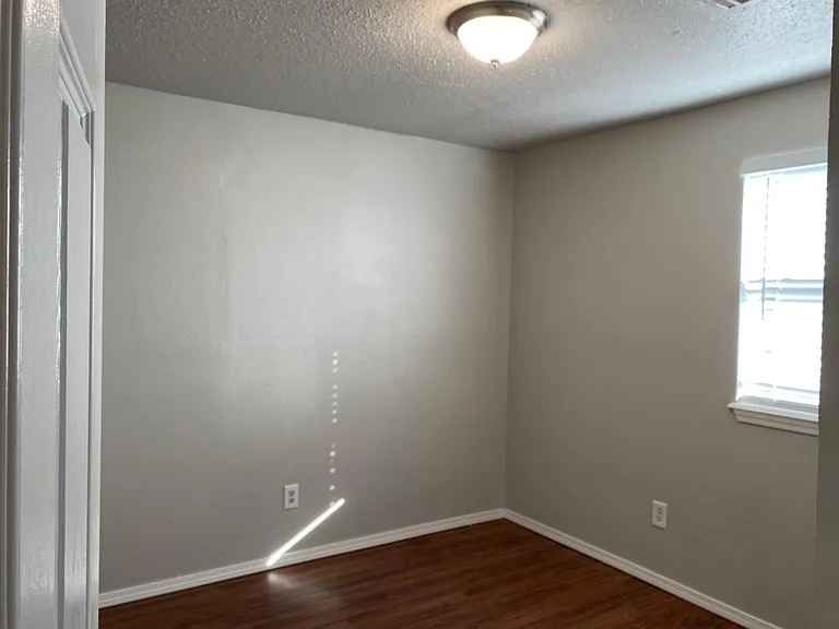 5512 S Karen St — Photo 4