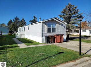 7343 Highlander Cir, Alma, MI 48801