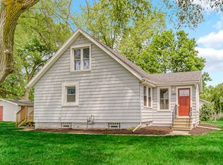 1866 Tower St, Chesterton, IN 46304